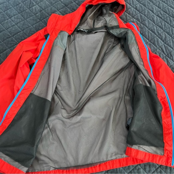 Under Armour Boys Jacket Bundle Lot Sweater Rain Jacket Medium Large 3 Pc C1 - Picture 9 of 10